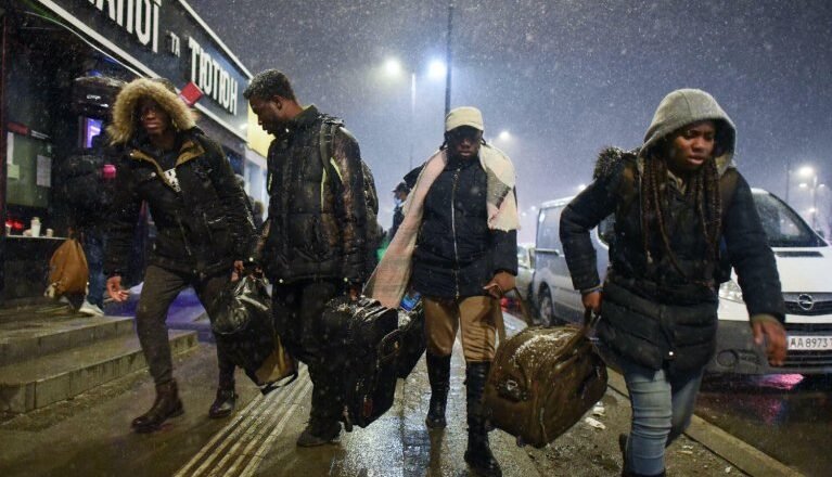 France : Les étudiants africains venus d’Ukraine sommés de quitter le territoire